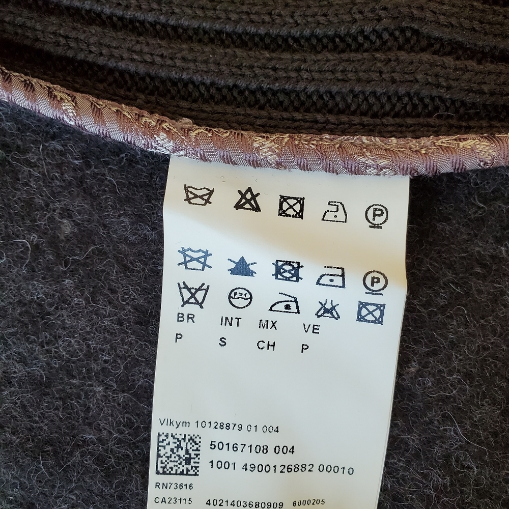 Hugo Boss jacket - Picture 10 of 11